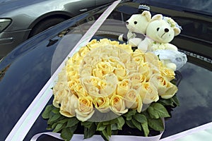 Roses on wedding car