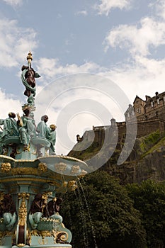 Ross Fountain and Edinburgh Castle in Edinburgh , Scotland