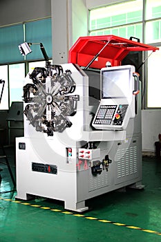 CNC SPRING COILER