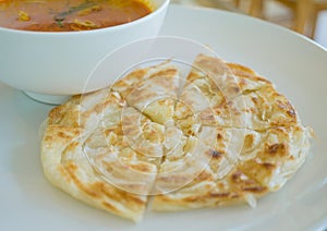 Roti and chicken curry set