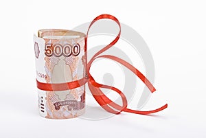 Roubles with red bow