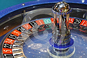 Roulette wheel casino photo