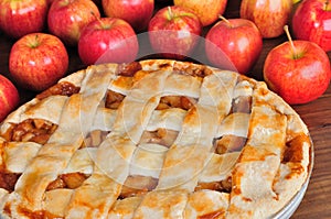 Round apple pie photo