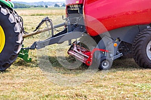 Round baler