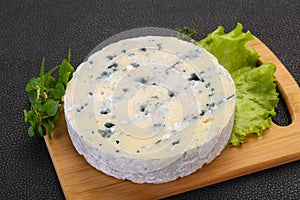 Round blue cheese