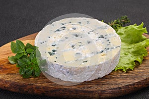 Round blue cheese