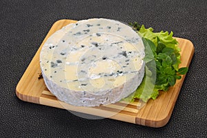 Round blue cheese