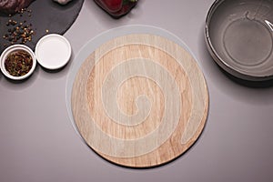 Round board for cutting products