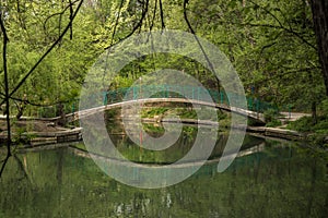 A round bridge reflexion