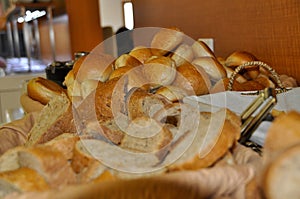 Round and cut fresh breads