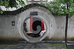 A round door in Xidi, China