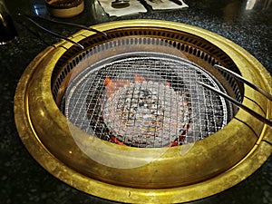 Round Grill BBQ stove for Japanese Yakiniku with two tongs