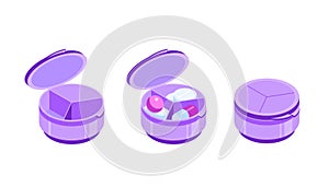 Round pill container