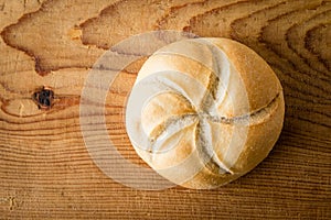 Round sandwich bun