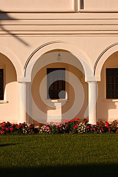 Round white arches, Manastirea Brancoveanu, Romania