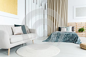 Round white rug