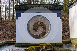 Round window chinese garden