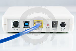 Router network hub