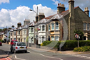 A row of characteristic English cottages