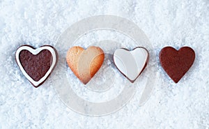 Row of gingerbread hearts