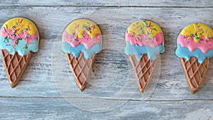 Row of ice cream shaped cookies.