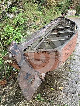 Rowing boat on the quayside