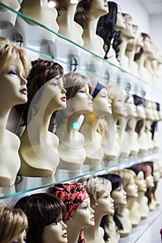 Rows of hair wigs