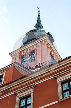 Royal Castle, ancient townhouses and Sigismund\'s Column in Old town in Warsaw, Poland