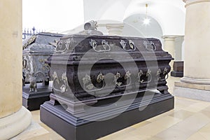 Royal coffin exposed in Berlin Dome