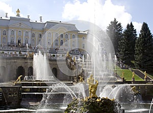 Royal palace and fountains in Peterhof