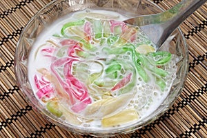 Ruam mit, thai dessert photo
