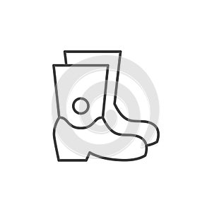 Rubber boots line outline icon