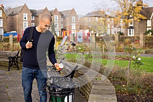 Rubbish bin