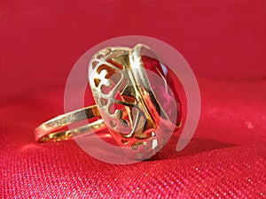 Ruby gold ring