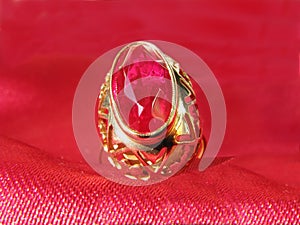 Ruby gold ring