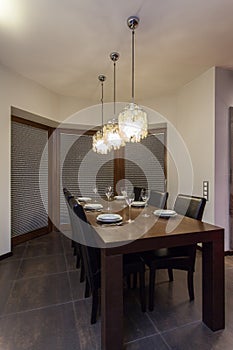 Ruby house - Table in a dining room