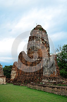 The Ruin of Buddha status