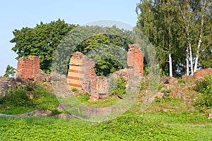 Ruin of Lower Dacha in Alexandria Park.