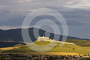 Zrúcanina Spišského hradu na Slovensku