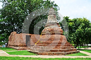 Ruin temple at Wat Khun Inthapramun of Angthong Province Thailand