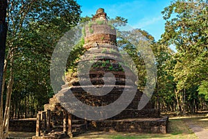 Ruin temple of Wat Phra non in Kamphaeng Phet Historical Park