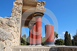 ruined minoan palace (knossos) closed to heraklion in crete