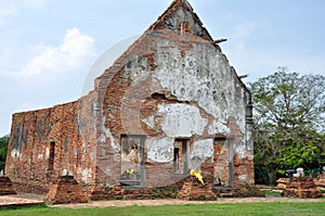 Ruined Temple at Wat Wora Chet Tha Ram photo