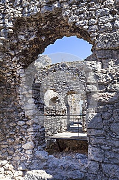 Ruins of 14th century medieval castle, Ogrodzieniec Castle, Poland