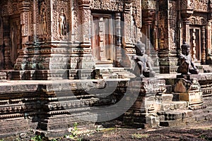 ruins at Banteay Srei temple