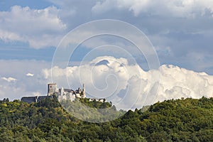 Zrúcanina Čachtického hradu, rezidencie Alžbety Báthoryovej, Slovensko