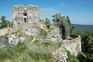 Zřícenina hradu Gymes na Slovensku