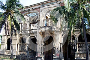 Ruins of a colonial palace.