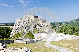 Zřícenina hradu Děvín, Slovensko