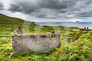 Ruins facing Skellig islands